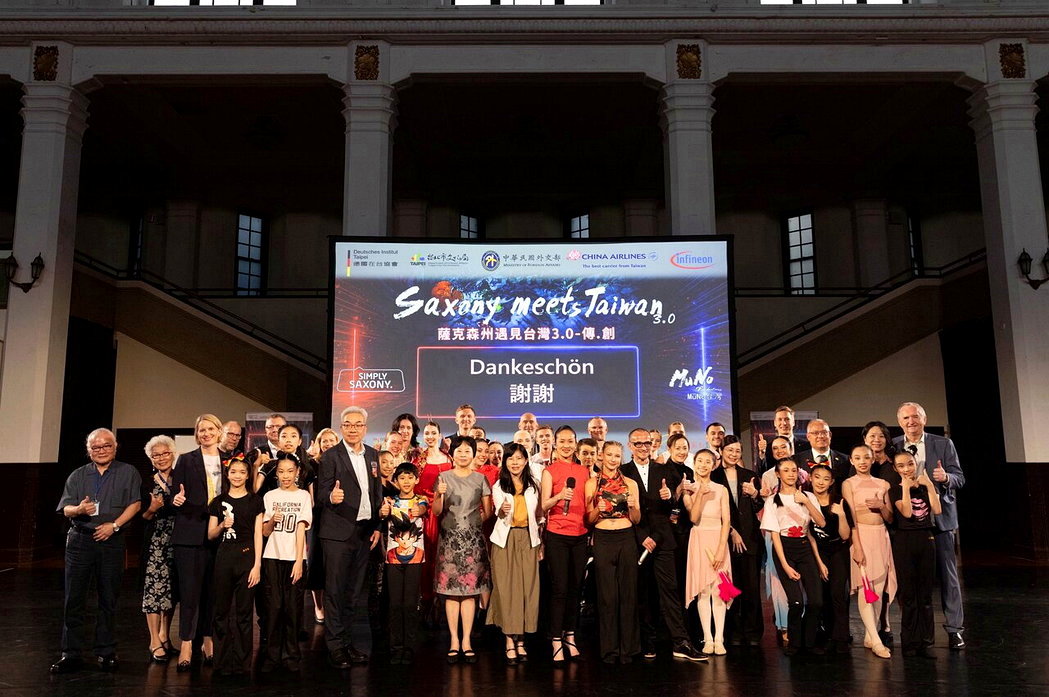 The Taipei press call for Saxony Meets Taiwan 3.0, where government, culture, and company representatives attended. Source: Economic Daily News.